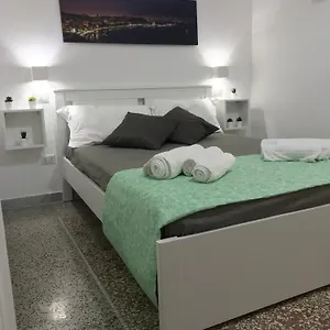 Mellos Panzió Nápoly