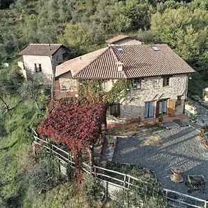 Casa Vacanze La Casala , Gragnola Italia